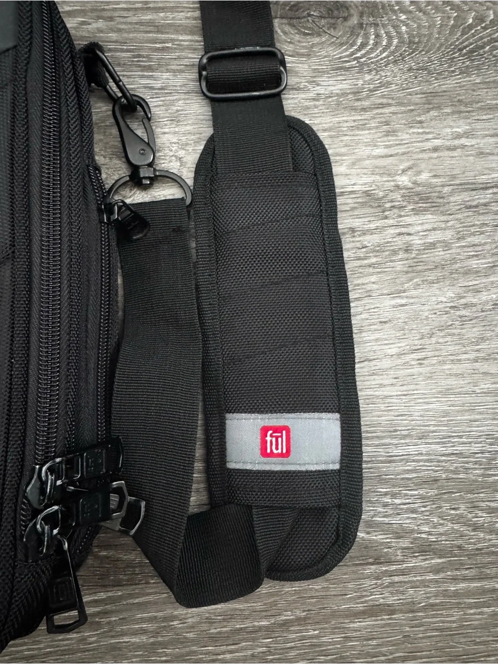 Fūl Crossbody Tablet Laptop Organizer Bag in Black